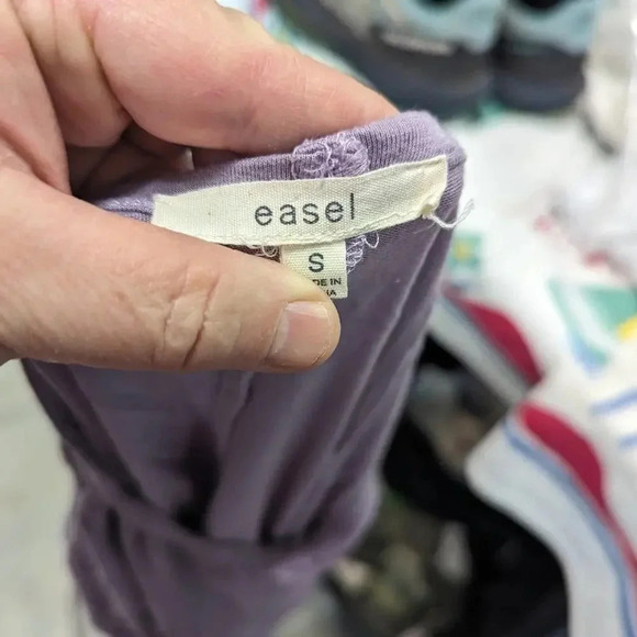 Easel Purple Top - Small - Picture 6 of 9